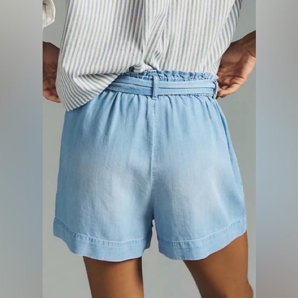 Cloth & Stone-Ruffled High-Wasted Shorts-Women's
Size: Medium-Denim Light-NEW!! - Picture 11 of 16